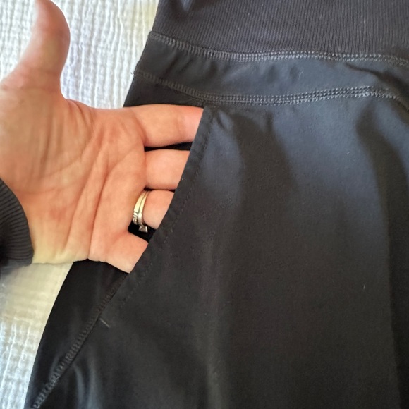 Sweaty Betty Copped Yoga Pants Black Size Small - Picture 4 of 9